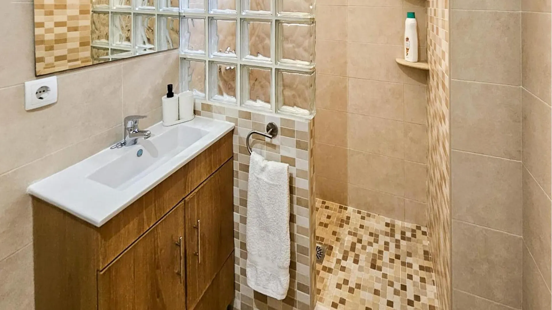 Nice Apartment In Malaga With Wifi